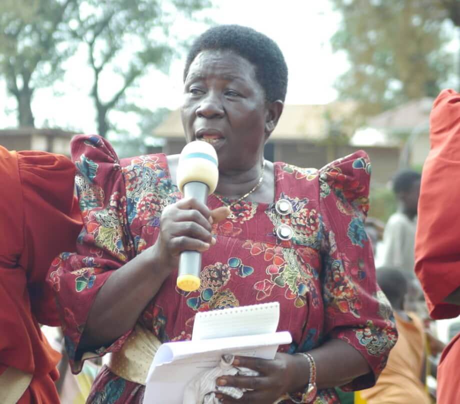 Oweek. Agnes Nkugwa, who passed away, was the head of women in Ssingo County Oweek. Agnes Nkugwa, who passed away, was the head of women in Ssingo County